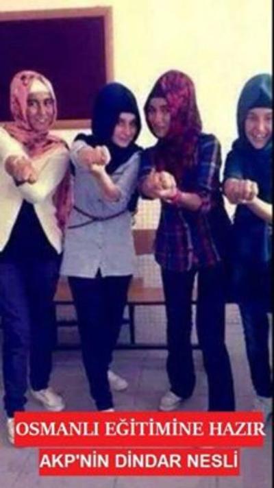 Oraj Poyraz Hos Geldiniz Taner Timu Osmanlica Kulturel Sizofreni Ya Da Gerceklerden Kacmak