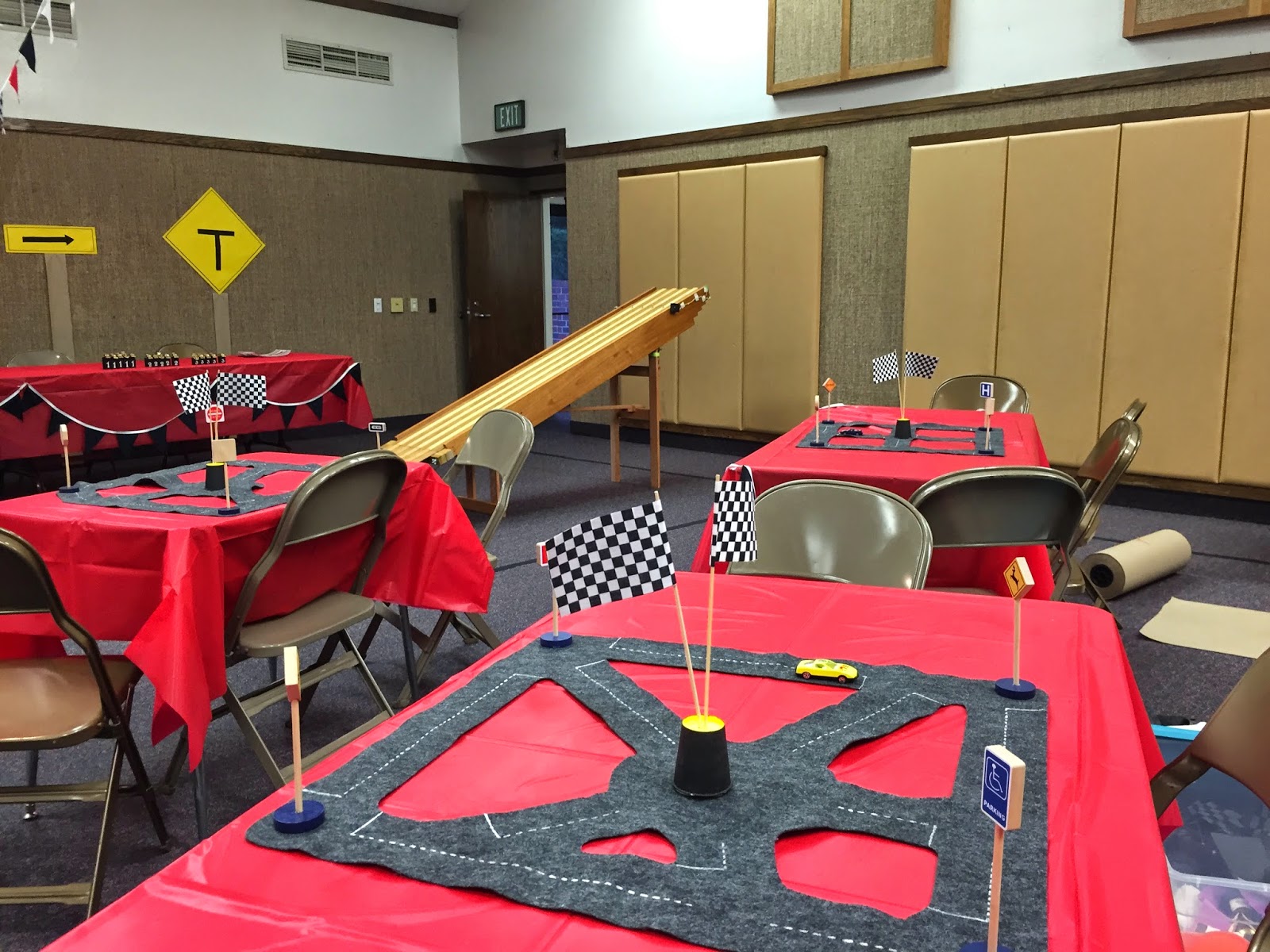 CulturalHallConversions Pinewood Derby Table Settings