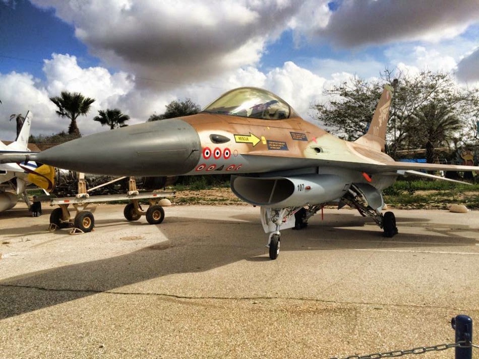 اسرائيل تحيل للتقاعد اقوى مقاتلاتها في سجلات القتال الجوي  Israel's%2BF-16%2BWith%2BThe%2BMost%2BAir-To-Air%2BKills%2BEver%2BHas%2BBeen%2BRetired%2B1