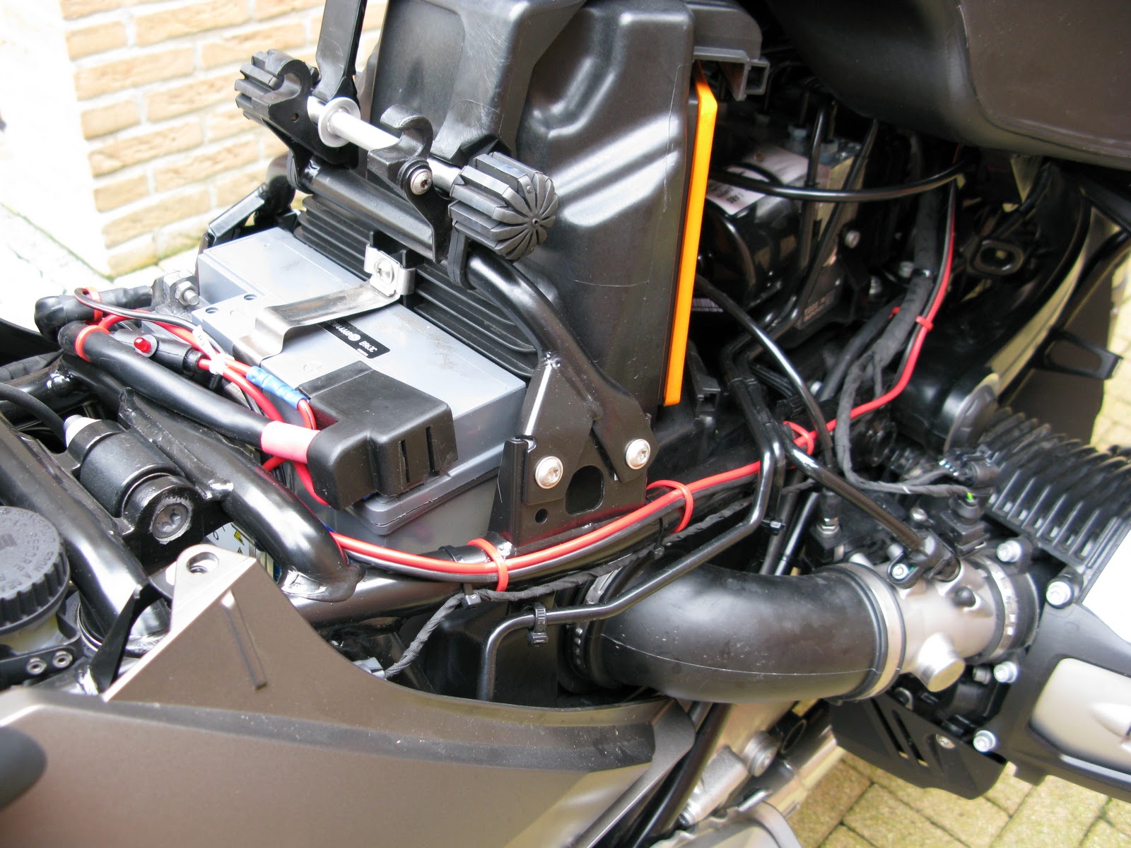 BBB (BeauKey's Beemer Blog): R1200RT verbeteringen #2: Stebel Nautilus ...