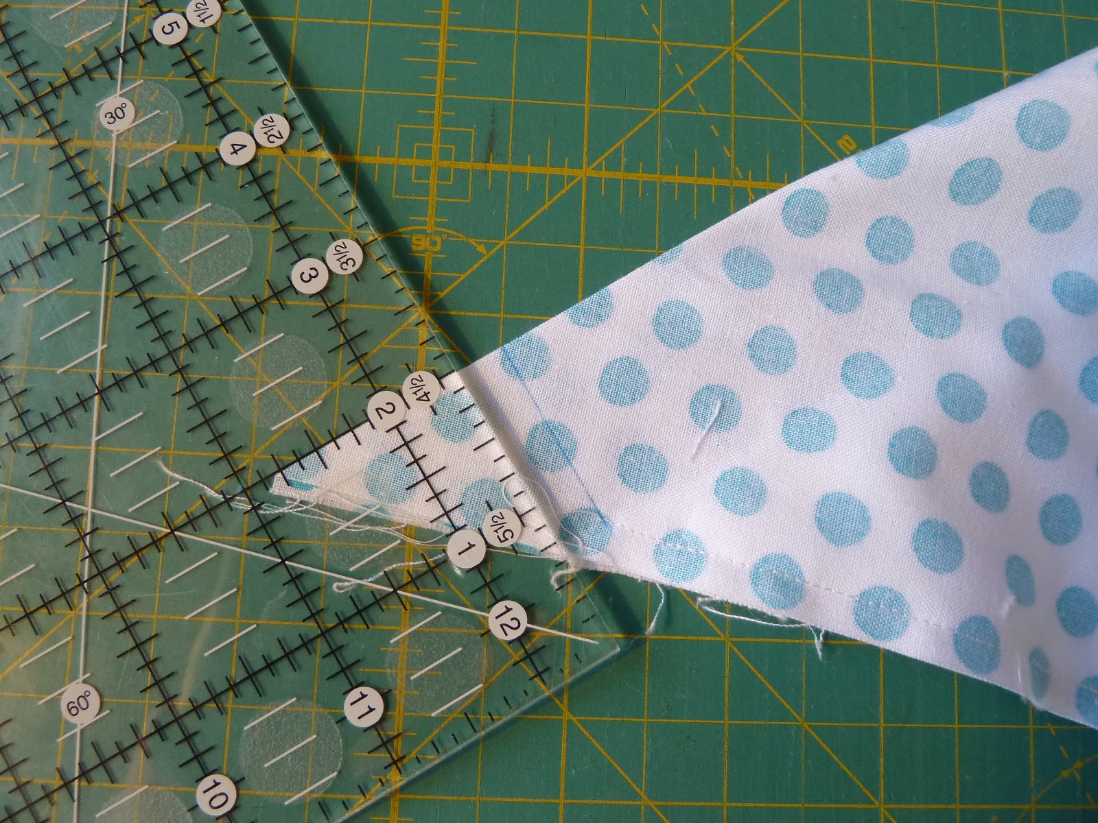 alidiza Self Binding Napkin Tutorial