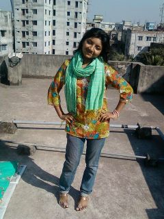 Hena Aunty