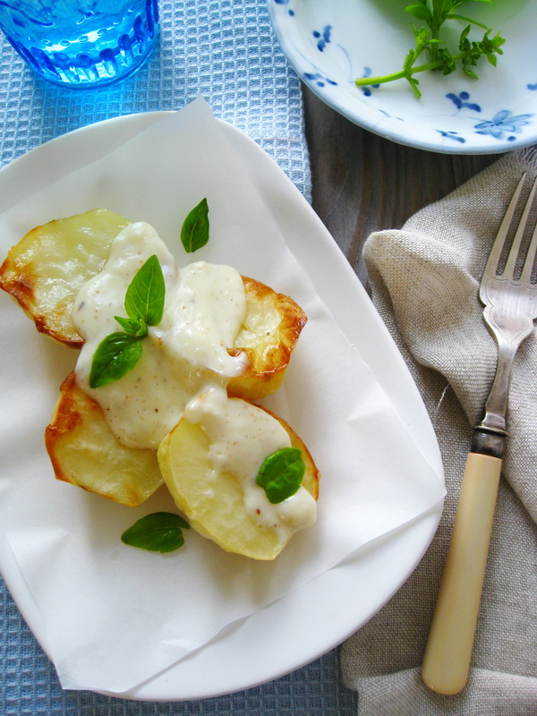 Well... what Can I say about this recipe? Potatoes with Béchamel Sauce