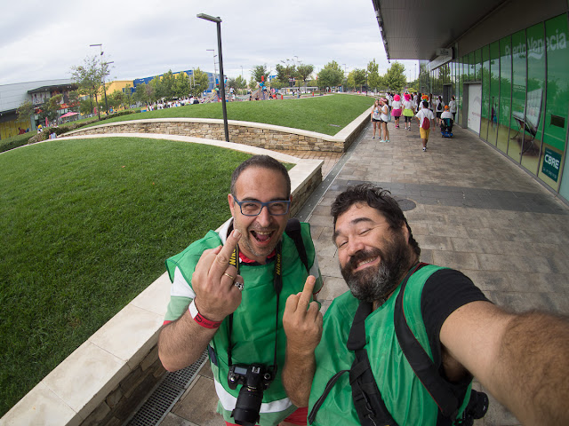 Fotográfos en la Holi Run Zaragoza 2015 - Puerto venecia