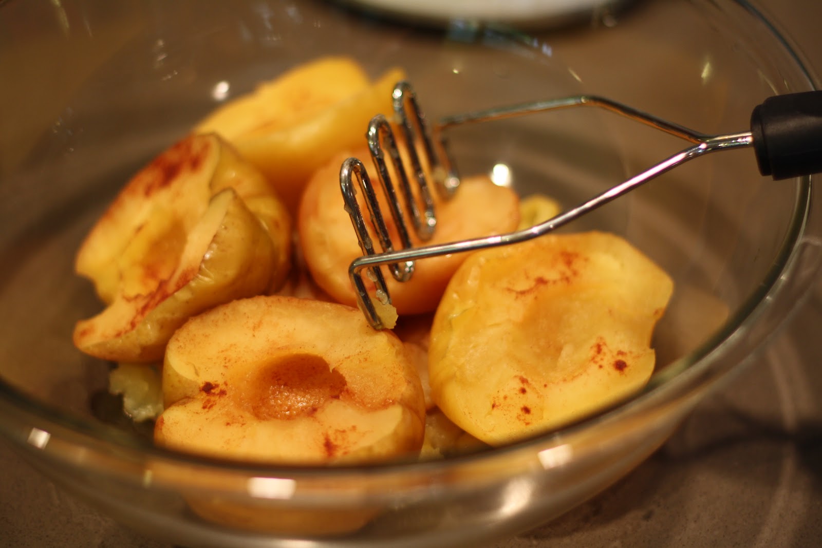 Making Mama's Kitchen Made by Mama Baked Cinnamon Applesauce (no