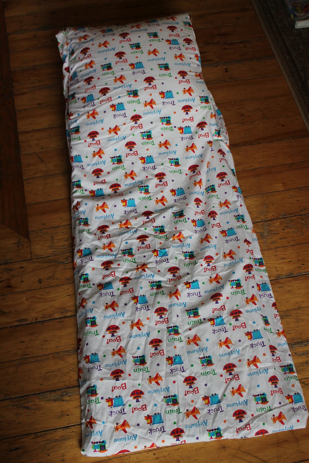 maggie blue DIY 15 minute camping bedrolls (6.50 a piece)