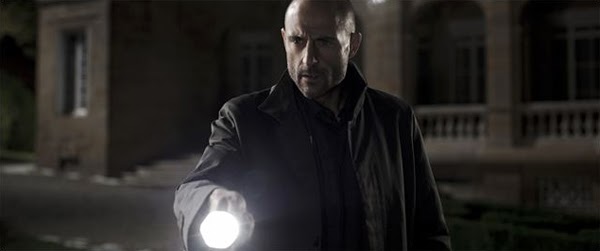 Mark Strong en Mindscape Mark Strong en Mindscape
