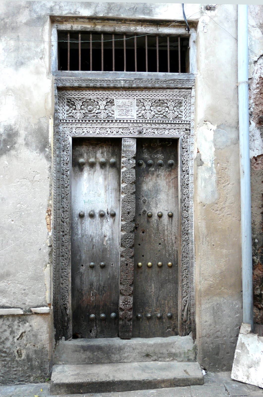 Zanzibar Stories & History: The Arab Doors of Stone Town