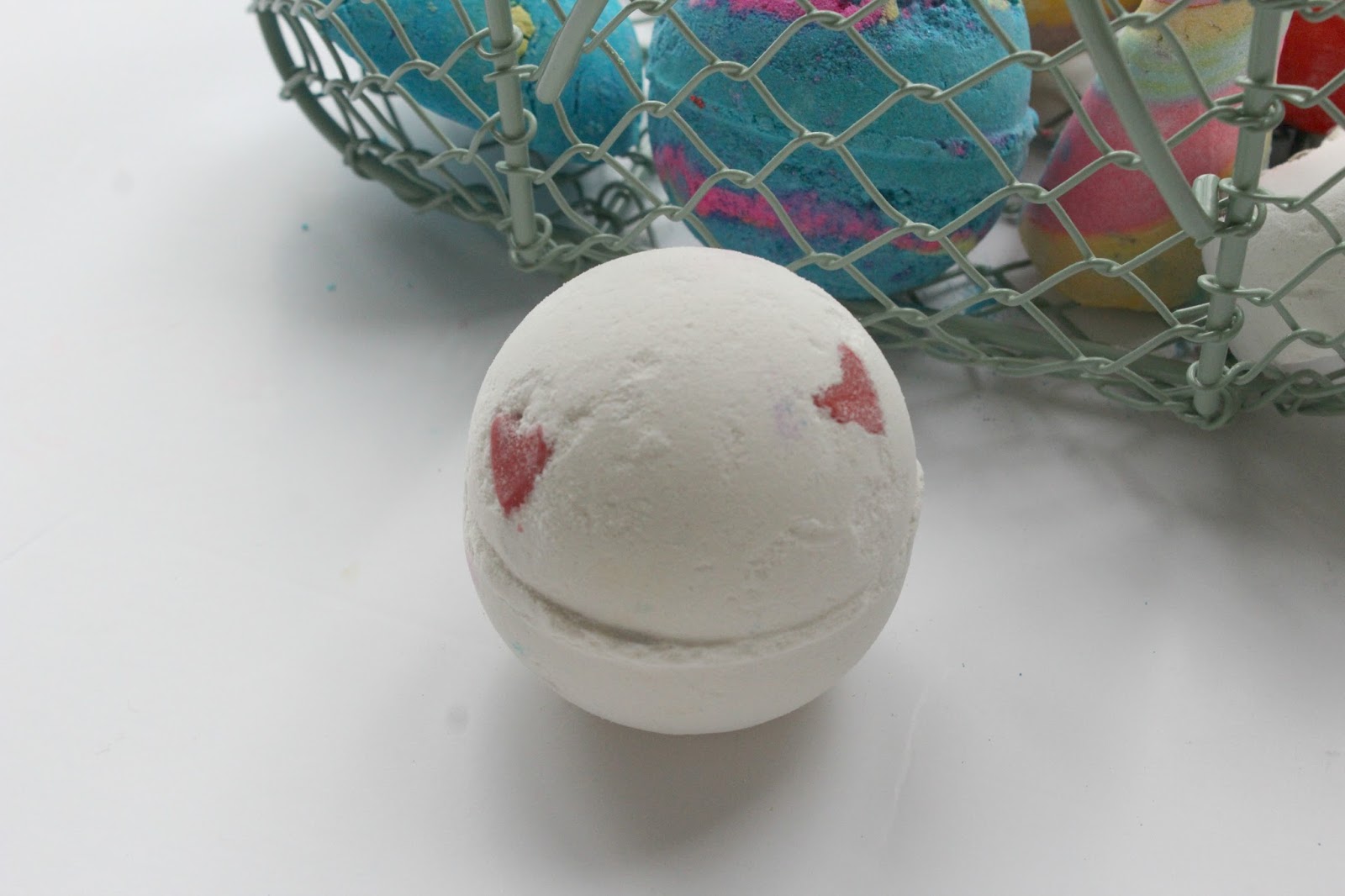 How Its Made: Lush Bath Bomb Edition forecasting How Its Made: Lush Bath Bomb Edition forecasting