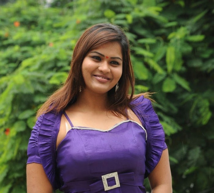 Pictures And Wallpapers: priya hot pictures, telugu actress priya