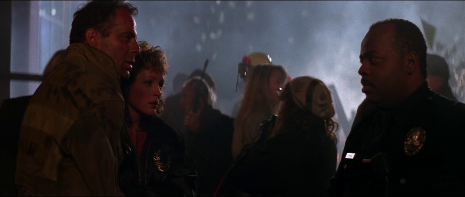 Die Hard 1988 Bruce Willis John McClane film ending Al Powell meeting scene screenshot