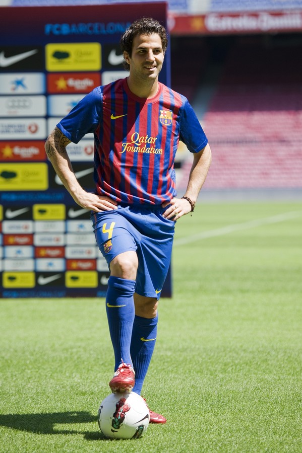 Fabregas Bergabung Dengan Skuad Barcelona | FotoBolaCom