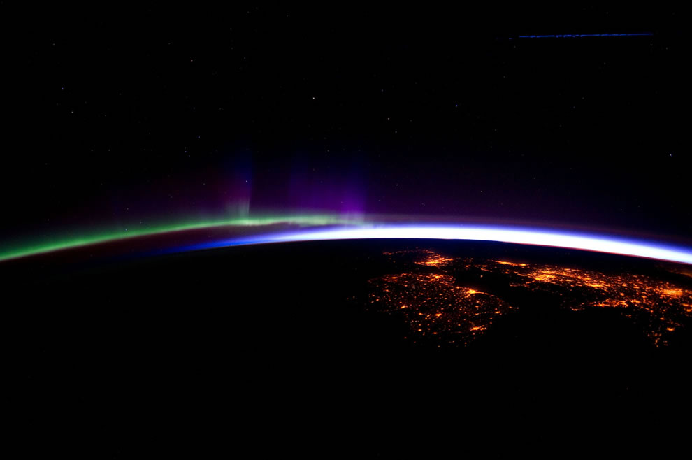 Eastern-North-Atlantic-at-Night-NASA-International-Space-Station-03-28-12.jpg
