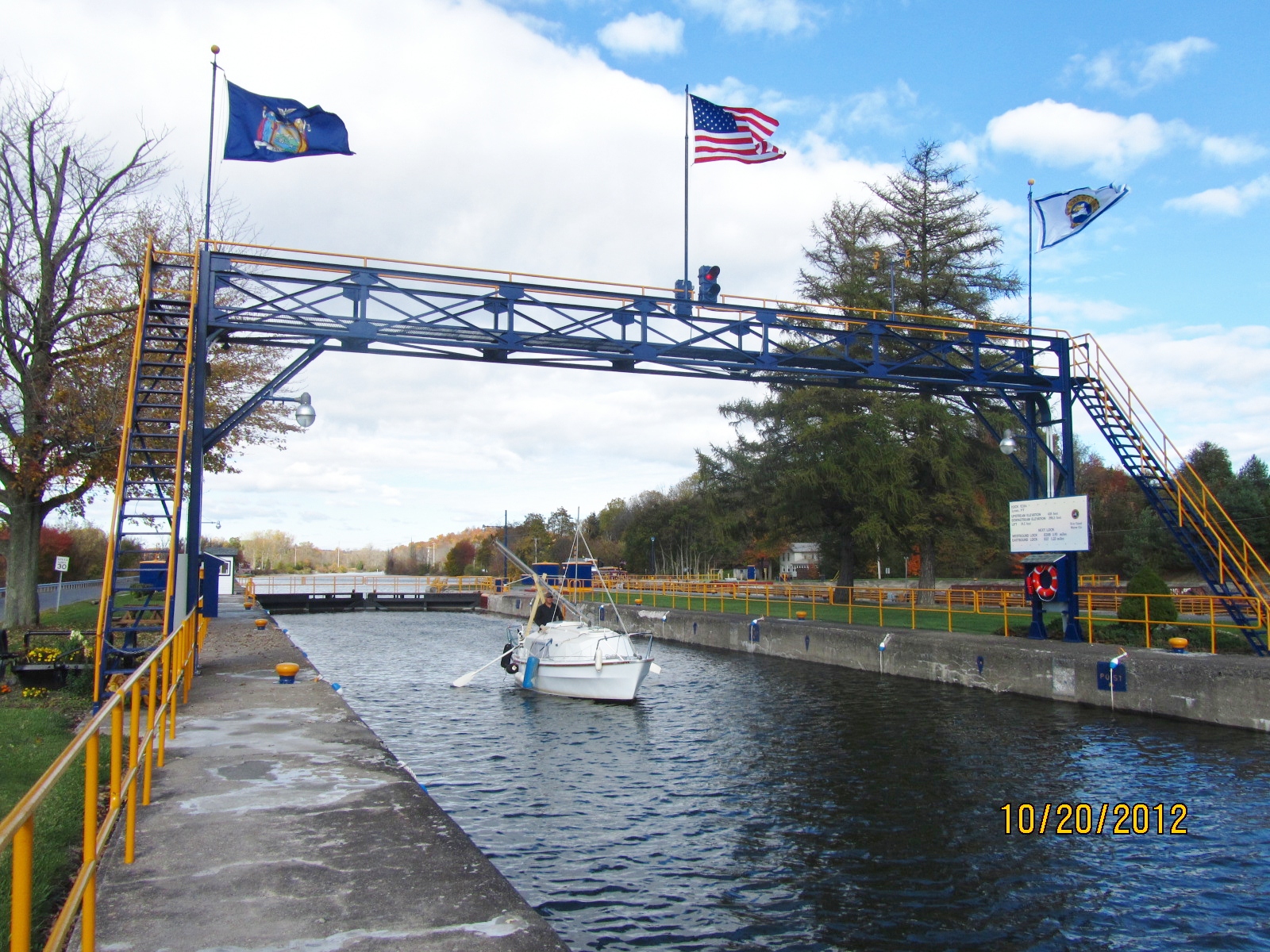 Marine Veteran Paddles Junkyard Dog On Erie Canal Into Lyons Wayne