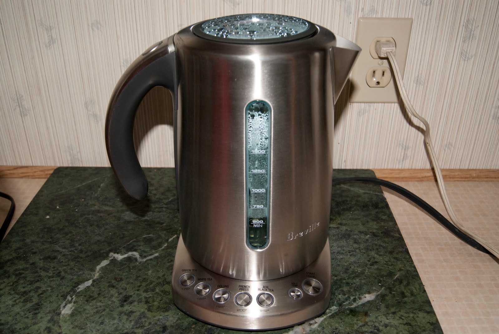 VANCOUVER TEA EXAMINER Gear Review Breville Variable Temperature Tea