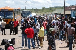 Pela primeira vez no país: Salário de mineiros processa-se via banco Pela primeira vez no país: Salário de mineiros processa-se via banco