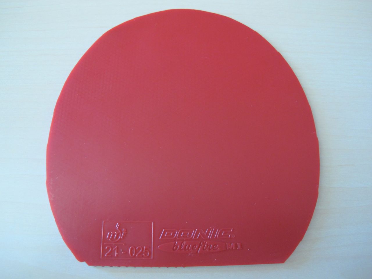 Table Tennis Bug Donic Bluefire, spin, speed, control and more