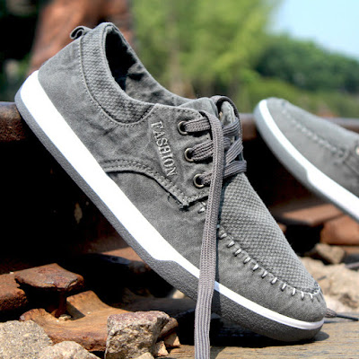 Klik to Open: SHOES WALLPAPER - Jan