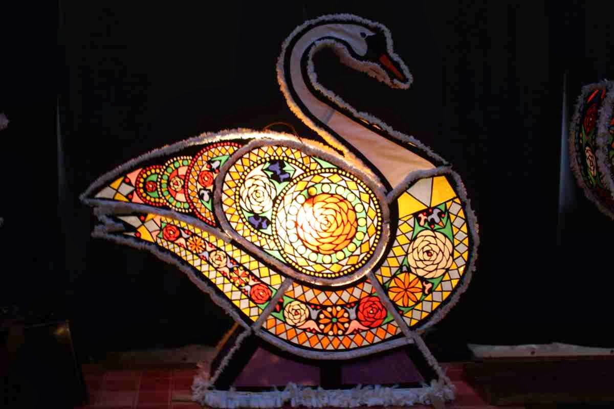 Perchten Kappen - Ein Schwan