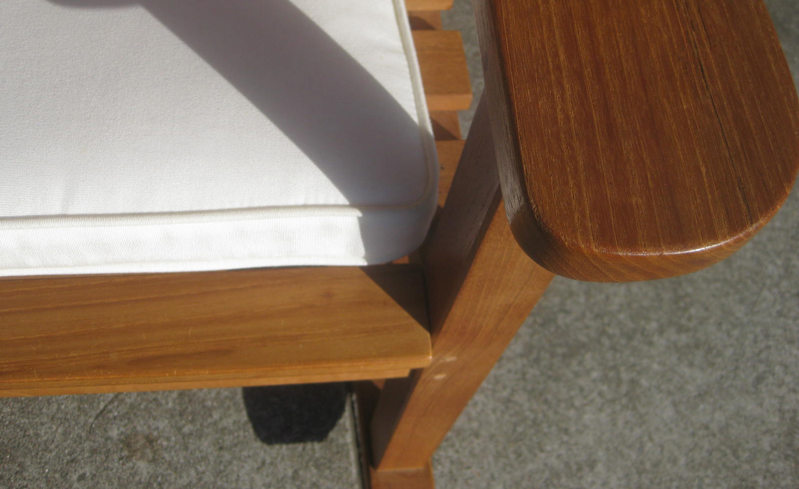 UHURU FURNITURE & COLLECTIBLES: SOLD - Smith & Hawken Teak Rocking