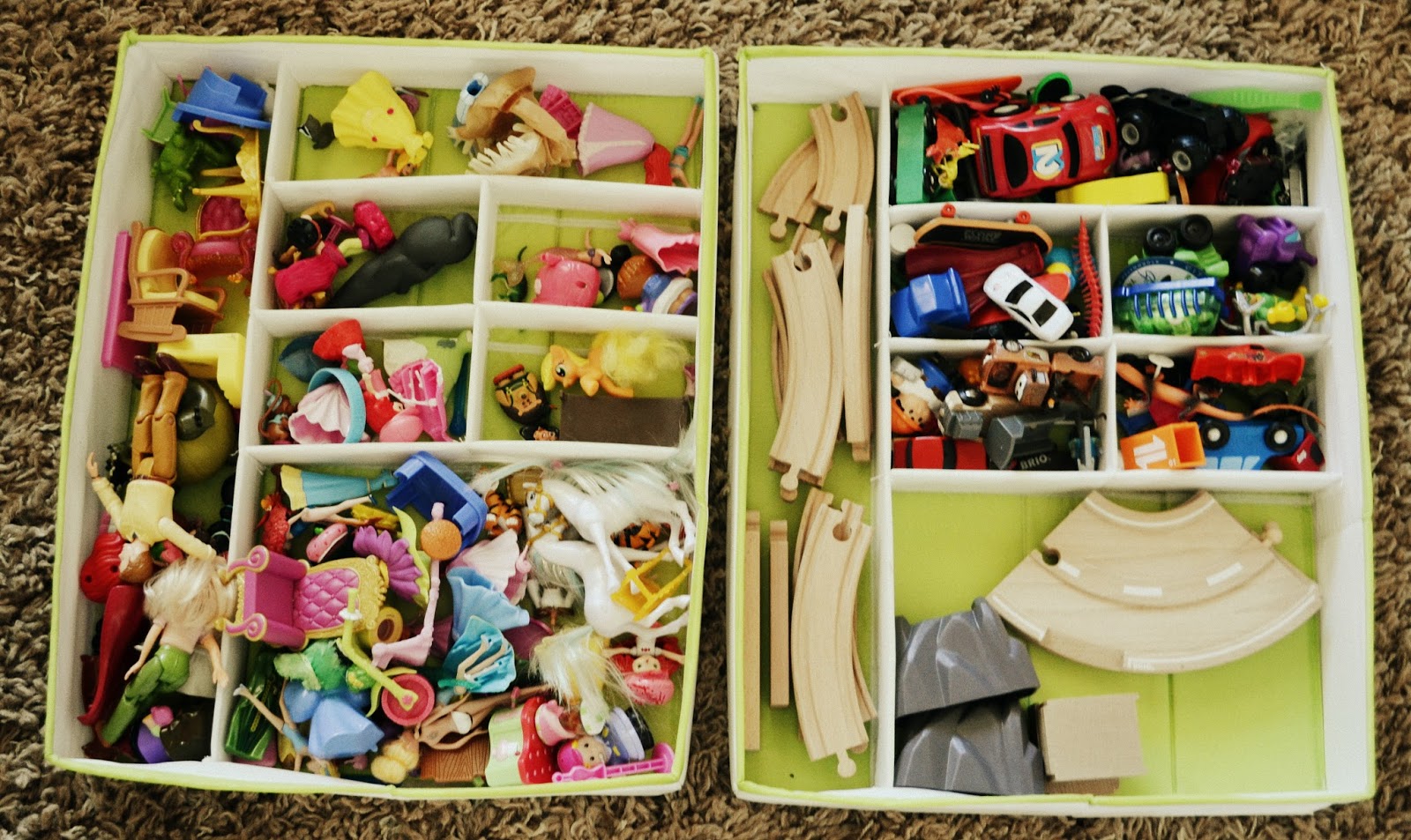Plan to Happy Toy Storage for the Playroom {Means to Reduce Toy Clutter}