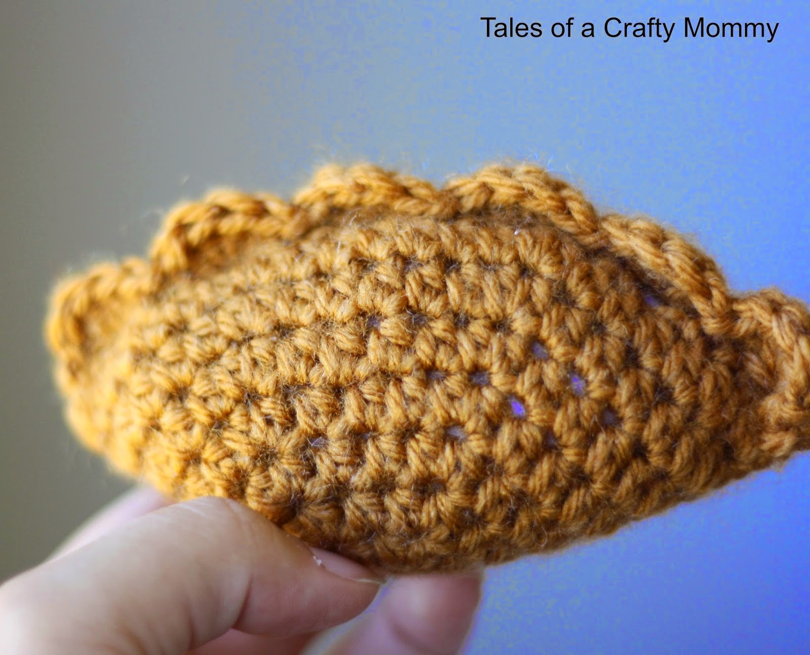 http://made-by-fabi.blogspot.com/2014/10/how-to-crochet-empanada.html