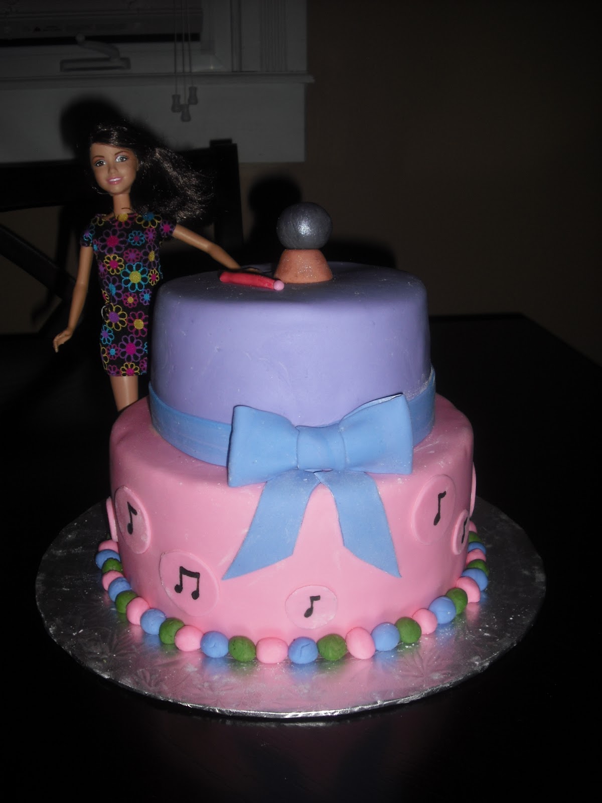 Caitlin's Custom Cakes