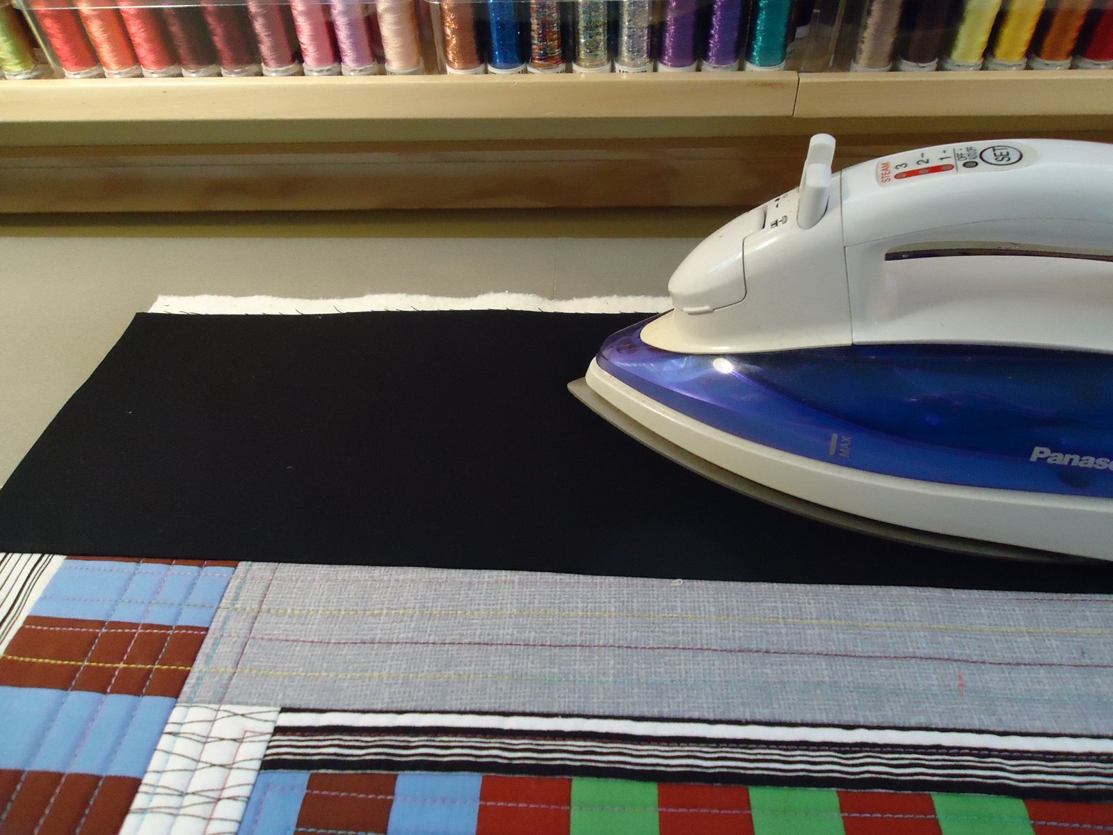 The Quilting Edge Tutorial/QAYG 6/ Adding Borders