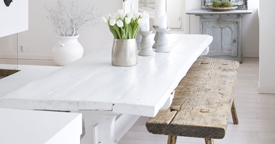 Decoración Fácil: UN COMEDOR CON BANCOS DE MADERA