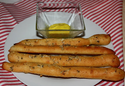 Breadsticks Papa John's Palitos De Ajo Y Dipping Sauce Garlic
