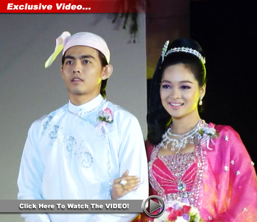 Let's enjoy the Wedding Dress Show Video Part 1 Myanmar Wedding Fashion