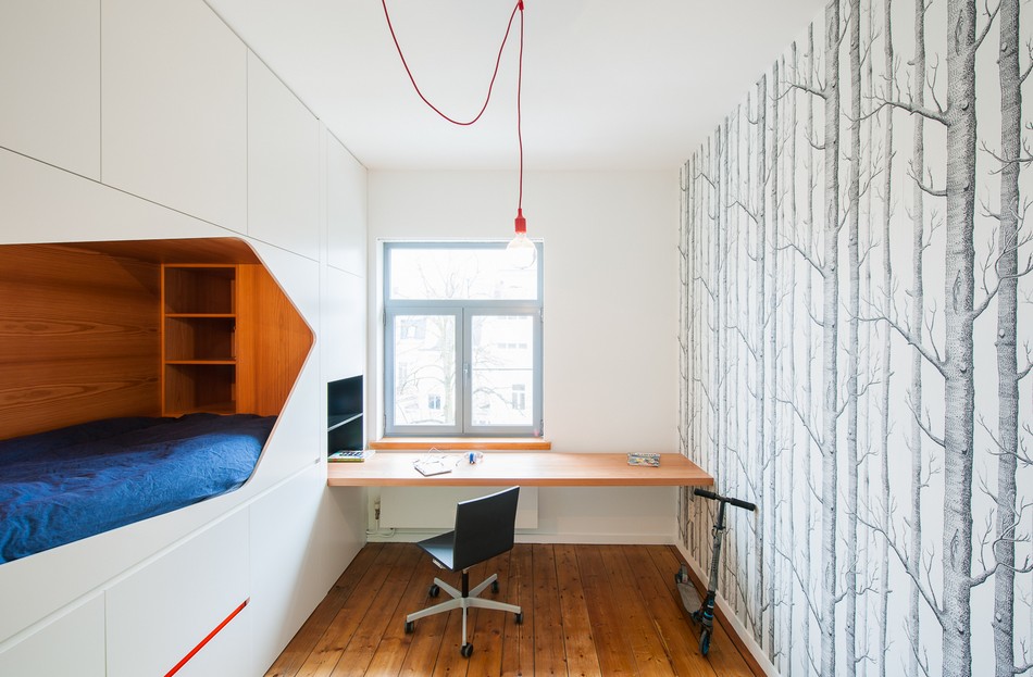 Built In Bed Design Bed Inside The Wall For Maximum Space Use