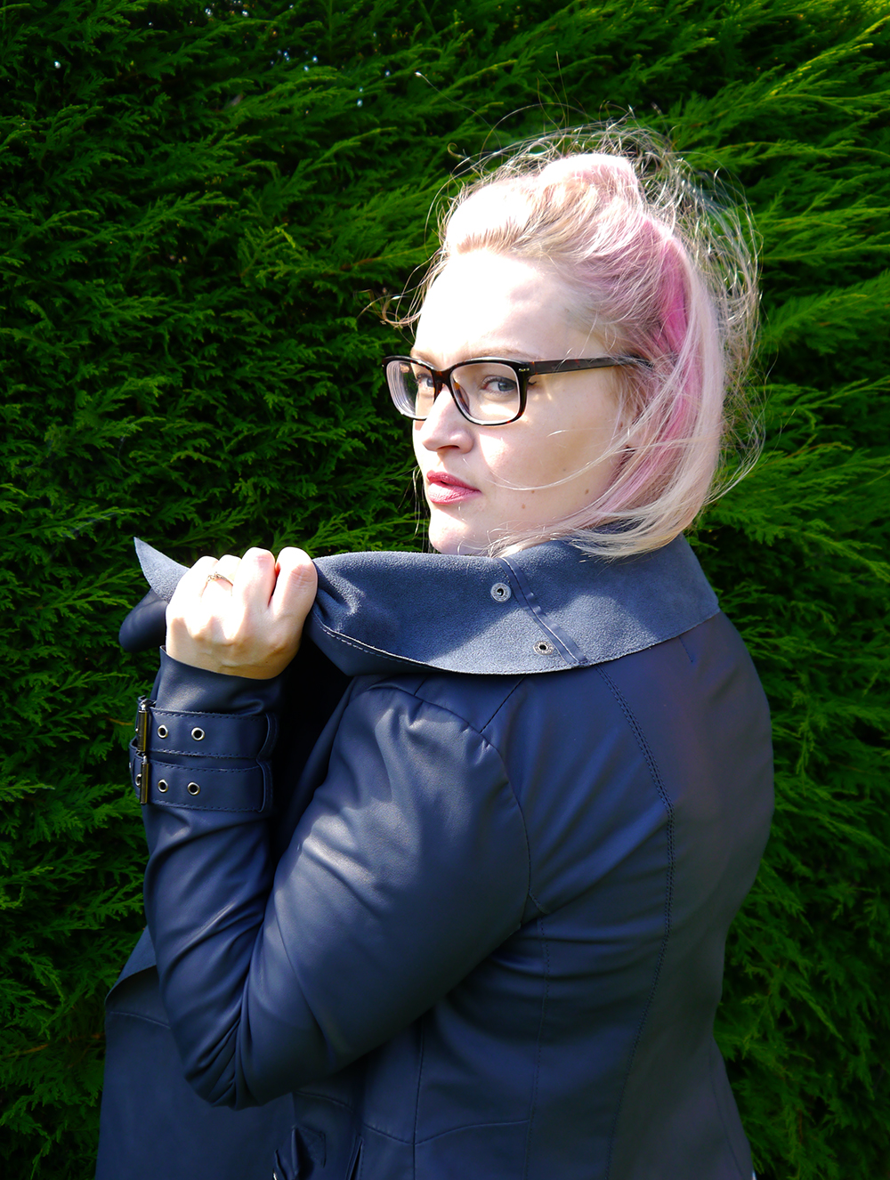 Pink Hair Don't Care Scot Street Style, biker jacket, Scottish Blogger, pink hair, how to, glasses, Dundee