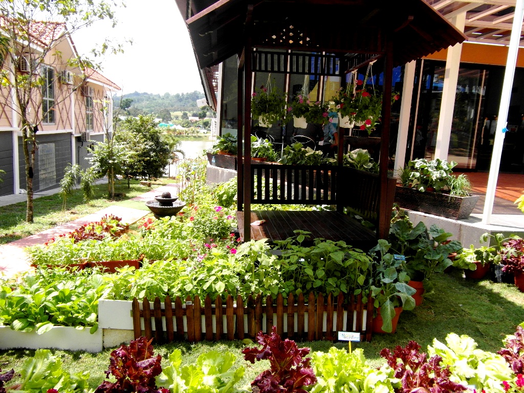 Mpv Landskap Dan Nurseri Elemen Taman