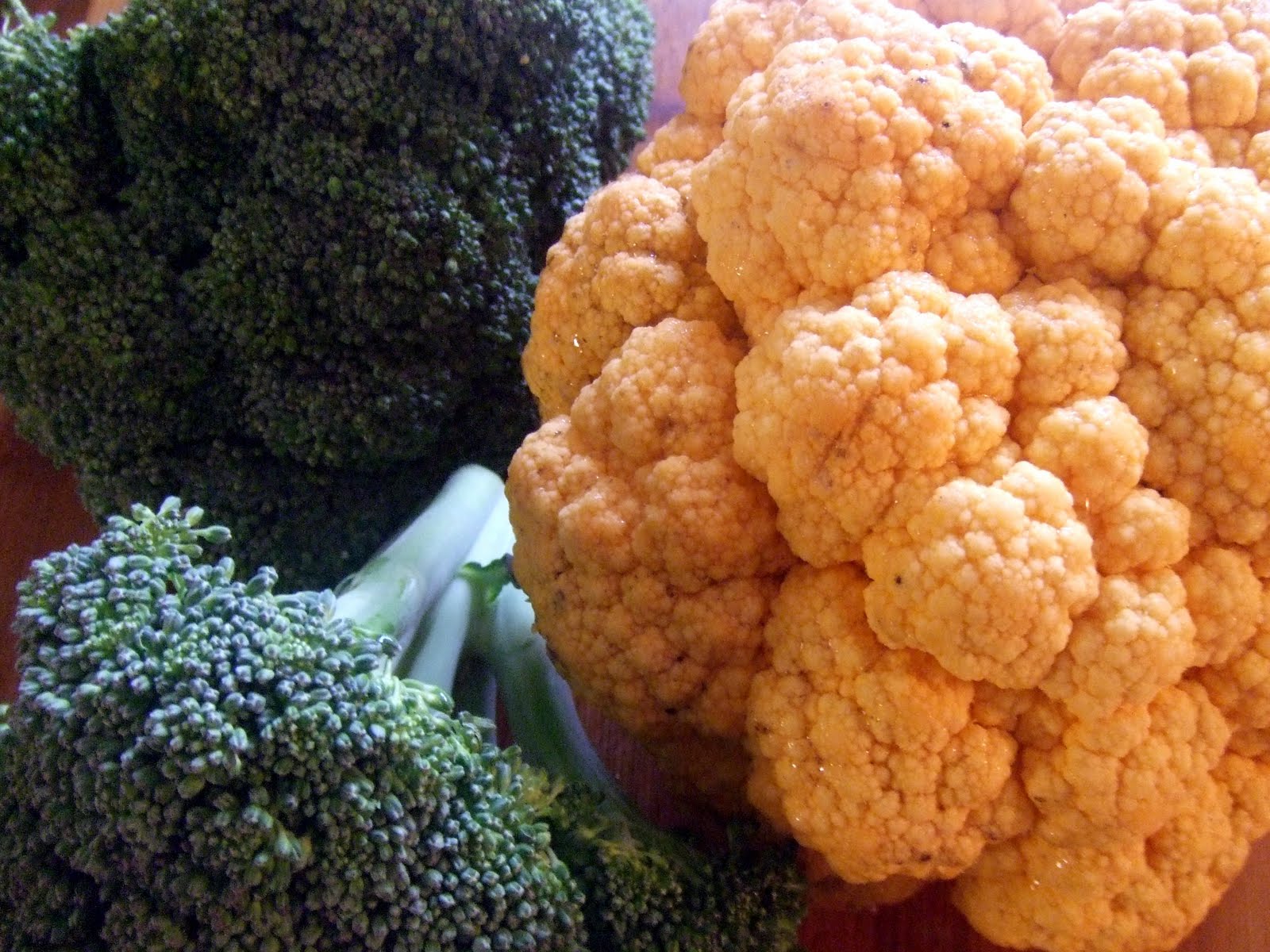 Extreme Vegan Makeover Orange Cauliflower, Broccoli and Cherry