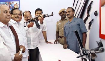 Parithi Ilamvazhuthi Family