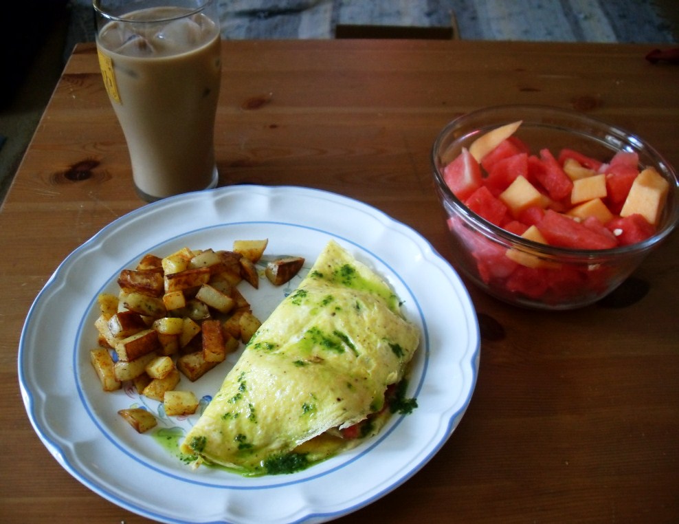 One Straw Eating: August 2011