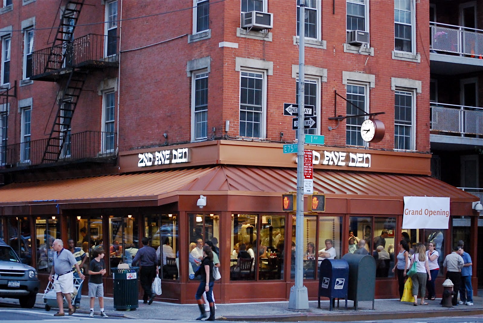 NYC ♥ NYC "2nd Ave Deli" On The Upper Eastside Opens