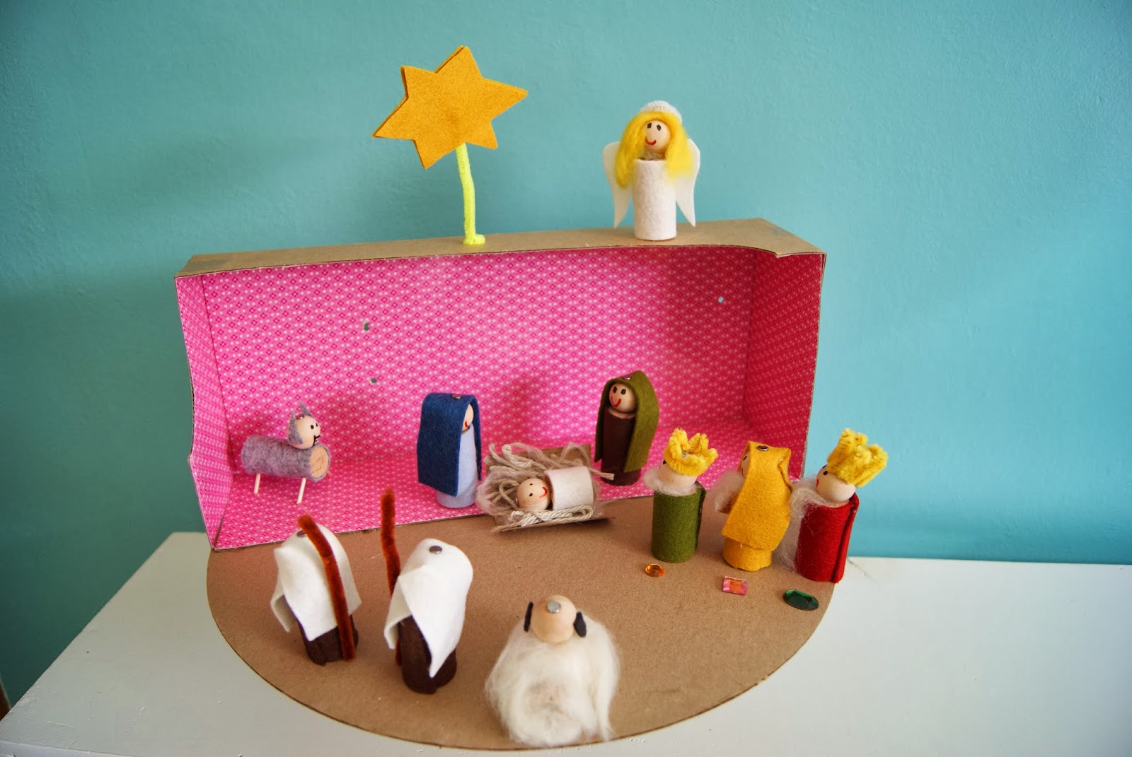 nest full of eggs Homemade Christmas Crèche