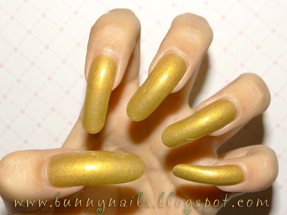 Bunny Nails Lacquer Lust A Stroke of Good Luck Thermal Nail Polish