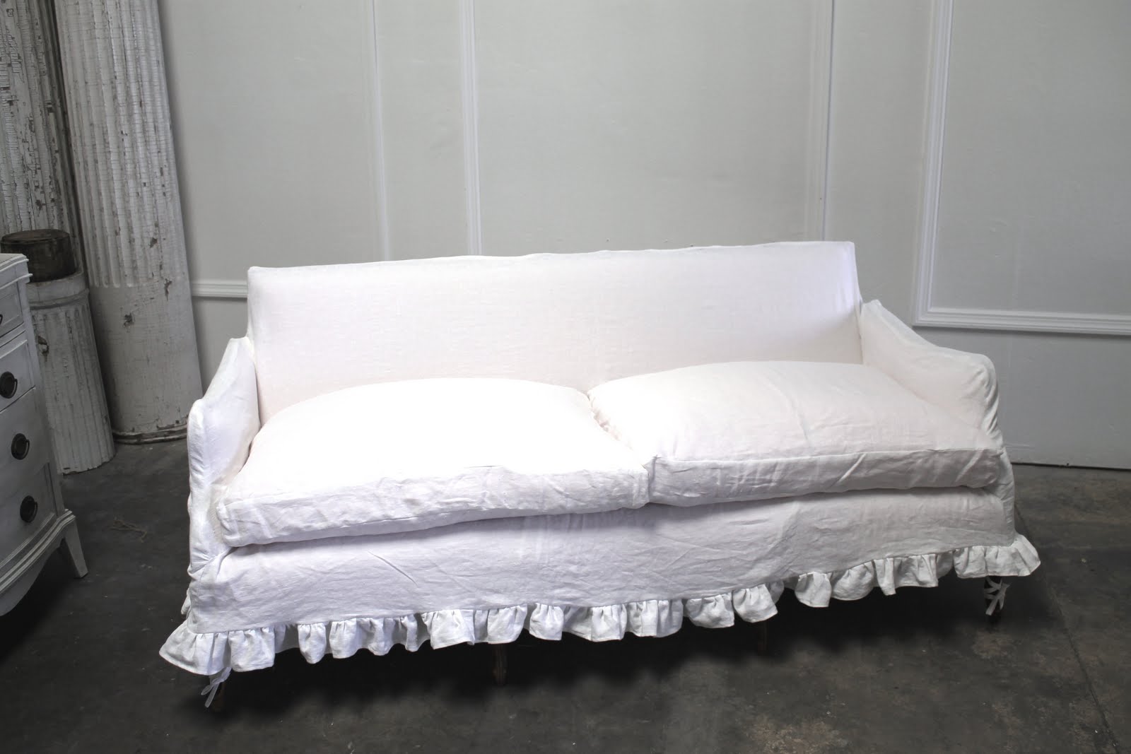 Full Bloom Cottage White Linen Slip Cover Sofa {Antique}