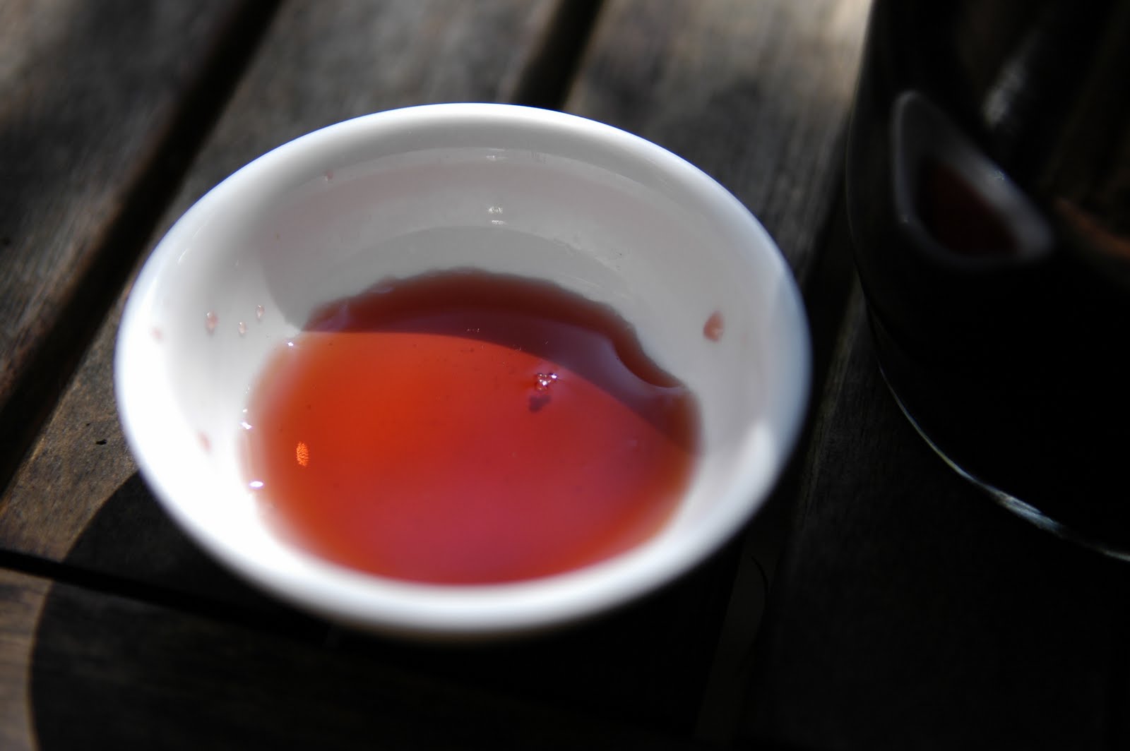 3 Excellent Reasons to Make Your Own Red Wine* Vinegar