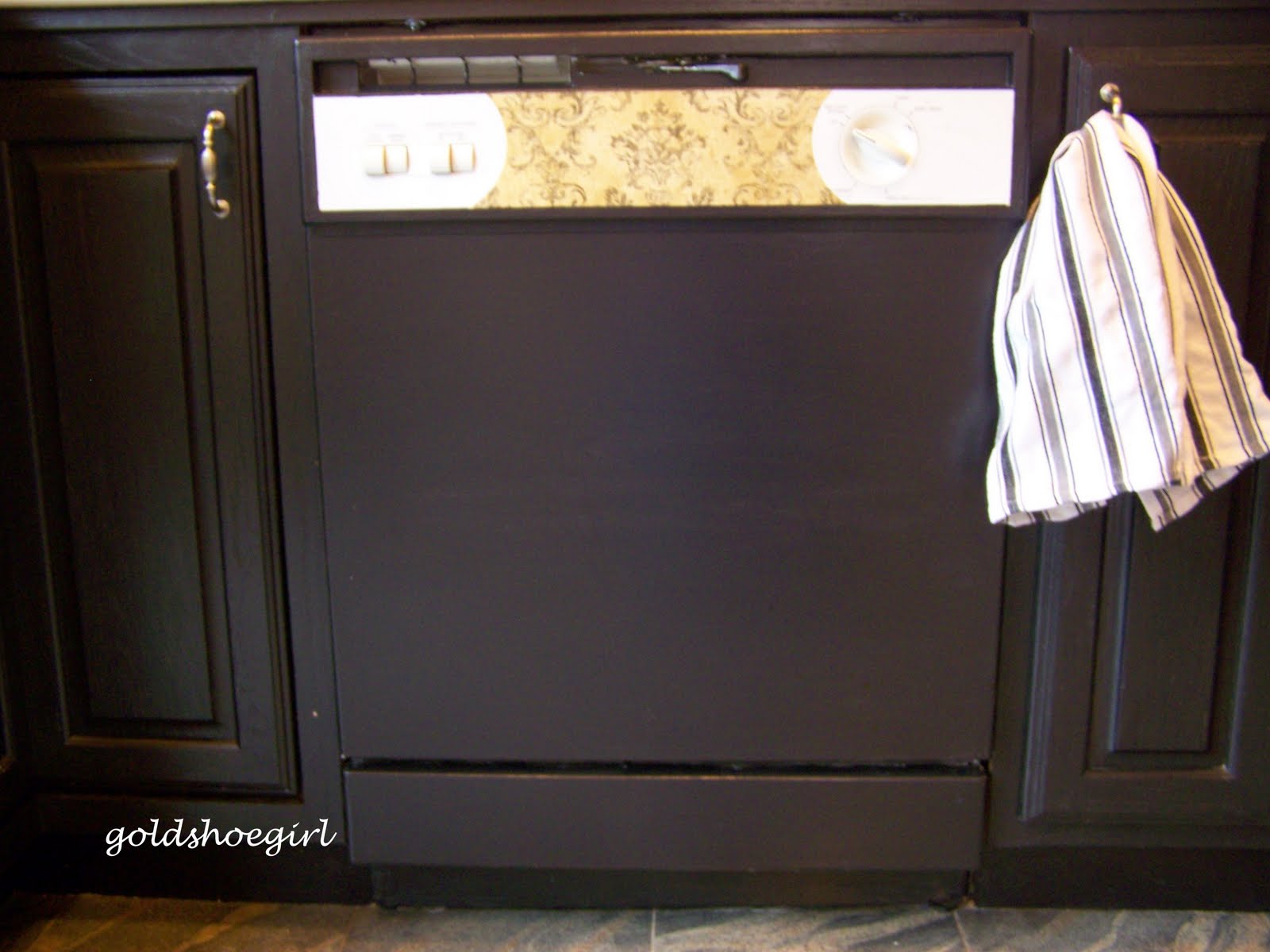 Gold Shoe Girl How to Paint Your Dishwasher