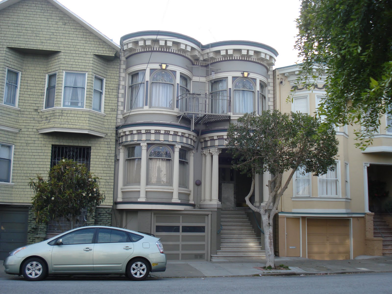 2.7 miles in Inner Richmond/Presidio Terrace