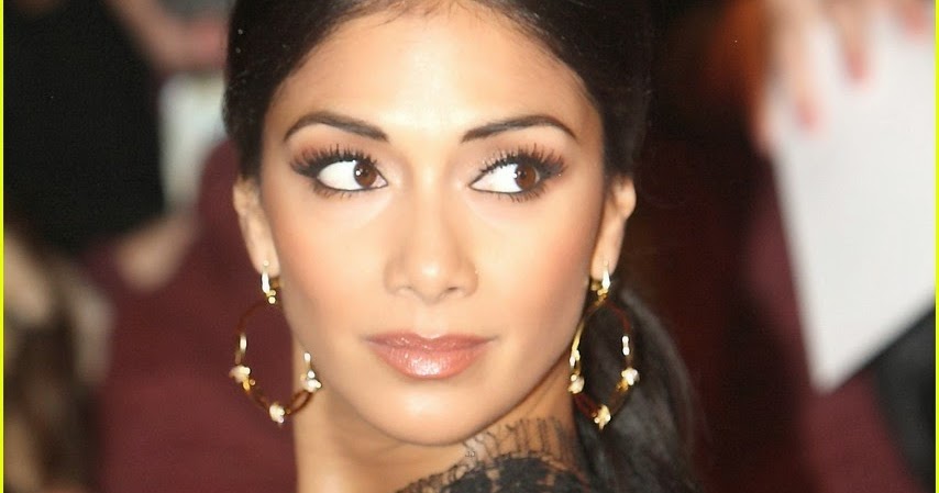 Nicole Scherzinger 2014 Wall Calendar - world news
