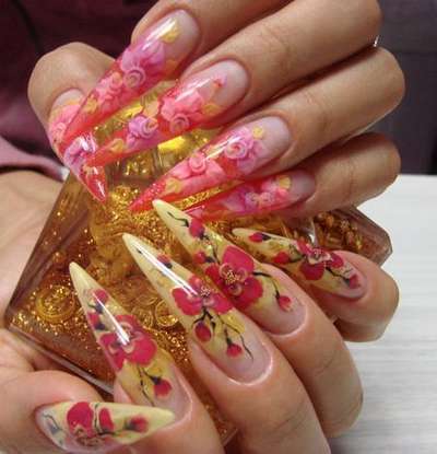 Beauty best nail art: attractive aquarium design nail arts.