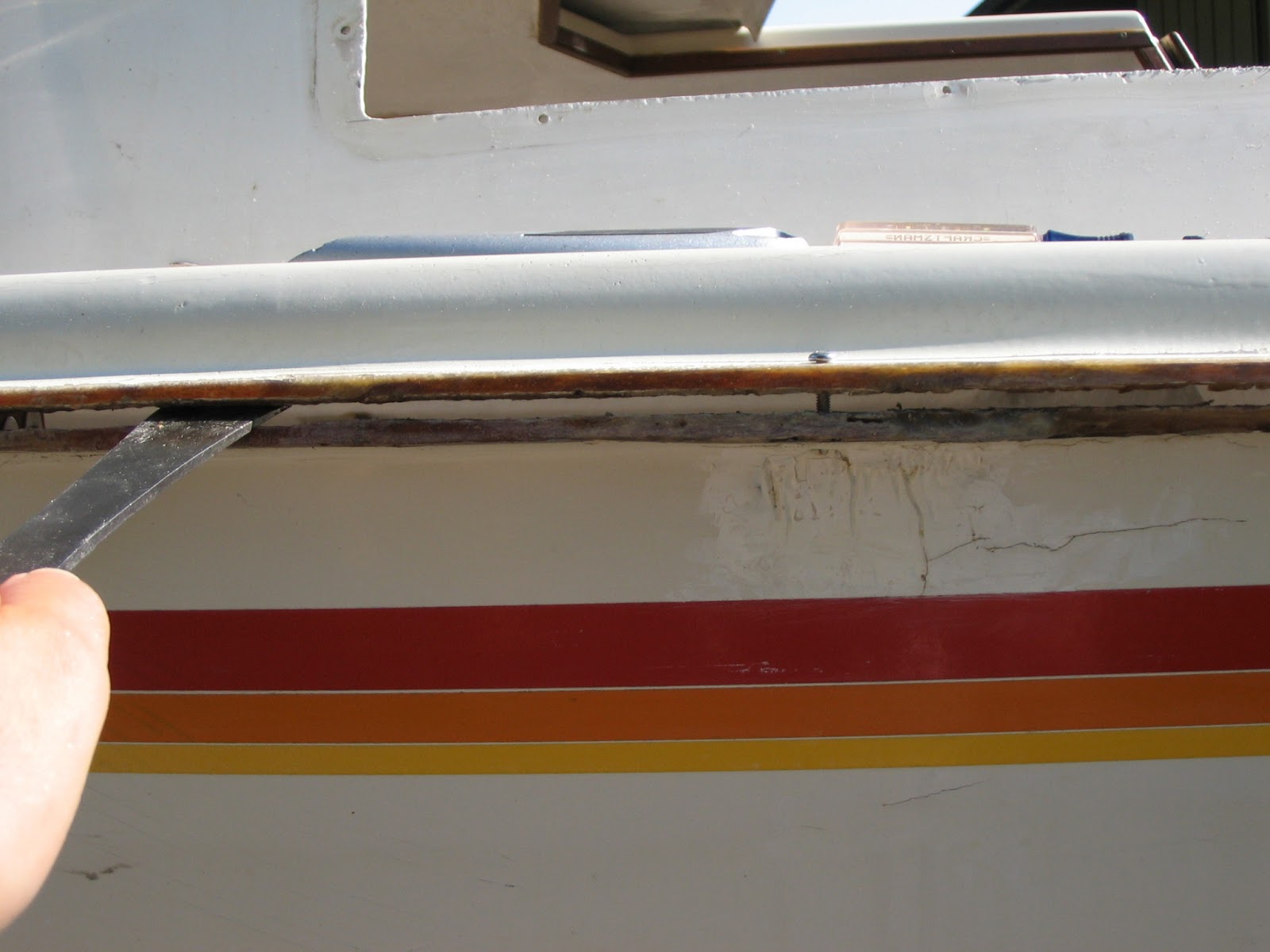 Sailing South Dakota Starwind 19 Hull/Deck Joint Repair