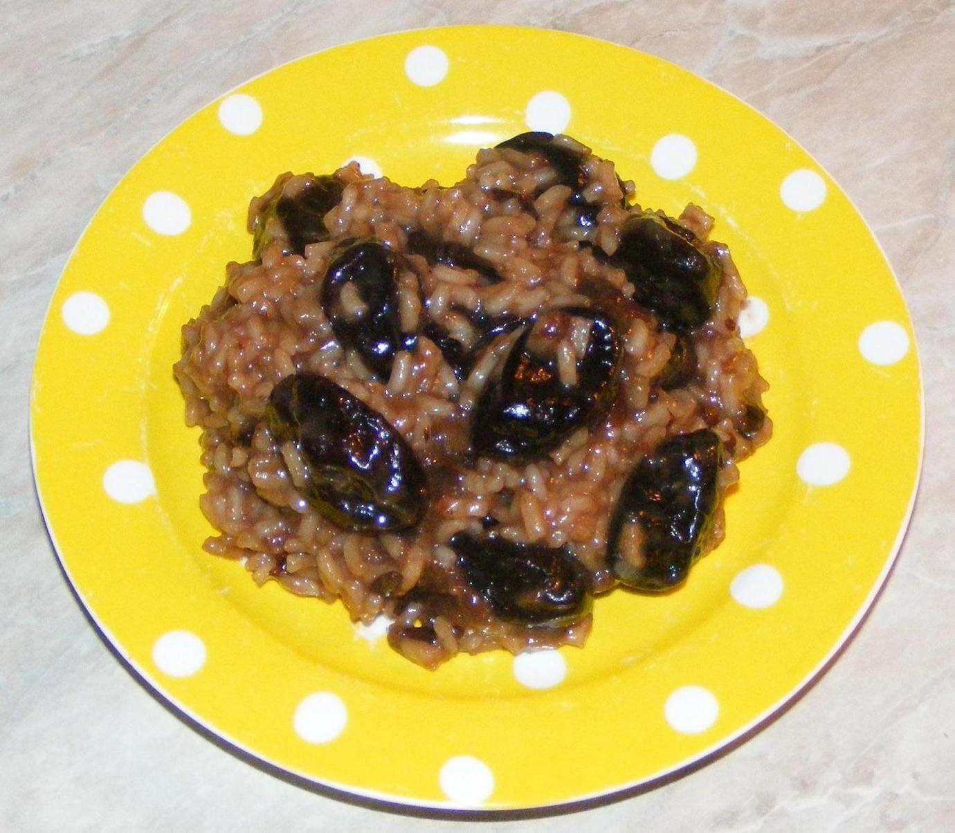 Mancare de orez cu prune Retete Culinare Preparatedevis.ro