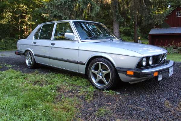 Daily Turismo: 5k: Seller Submission: 1984 BMW 533i
