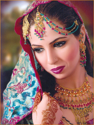 Bride Wedding Pictures Asian Bridal Hair And Makeup